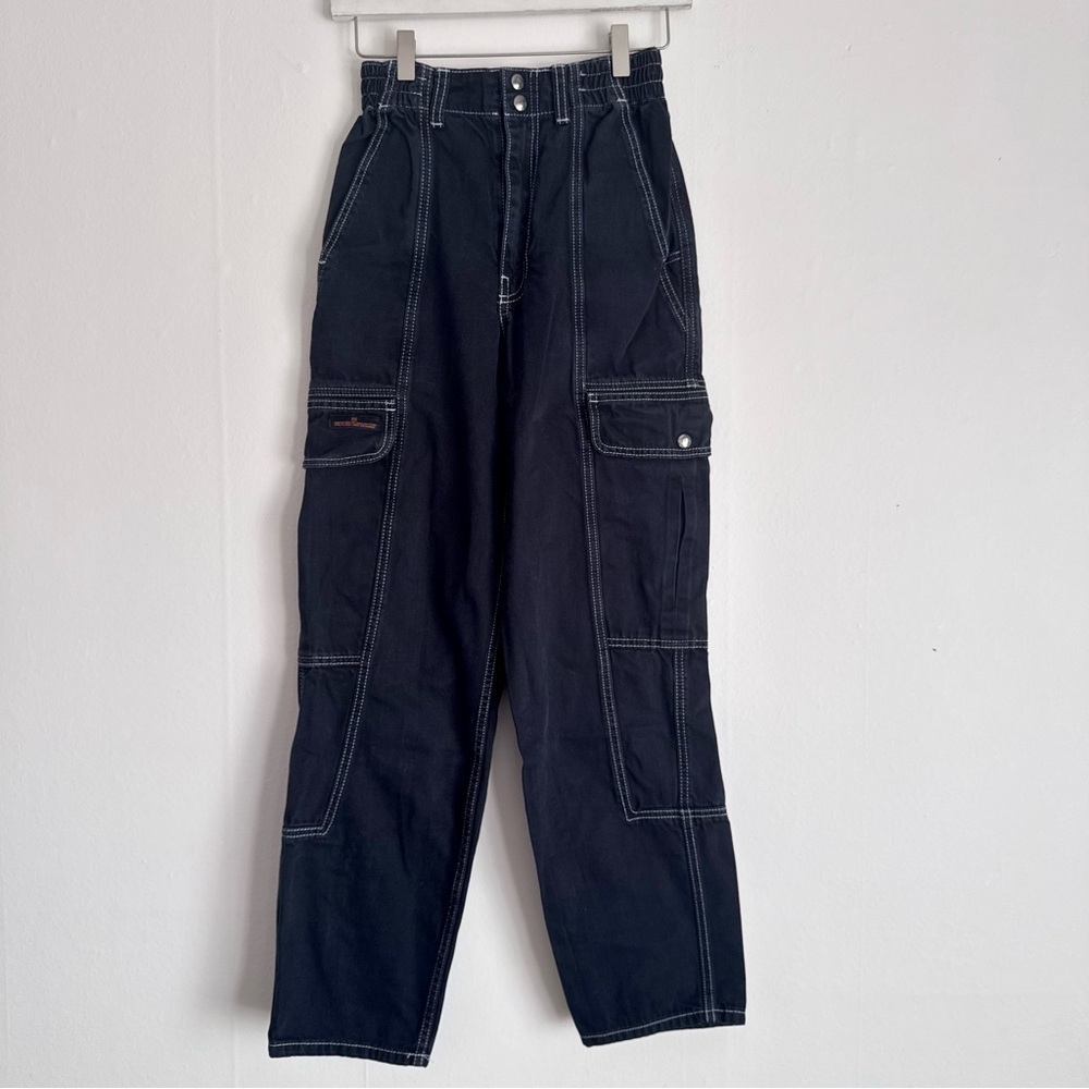 BDG High-Rise Cargo Jeans with Contrast Stitching (dark navy)